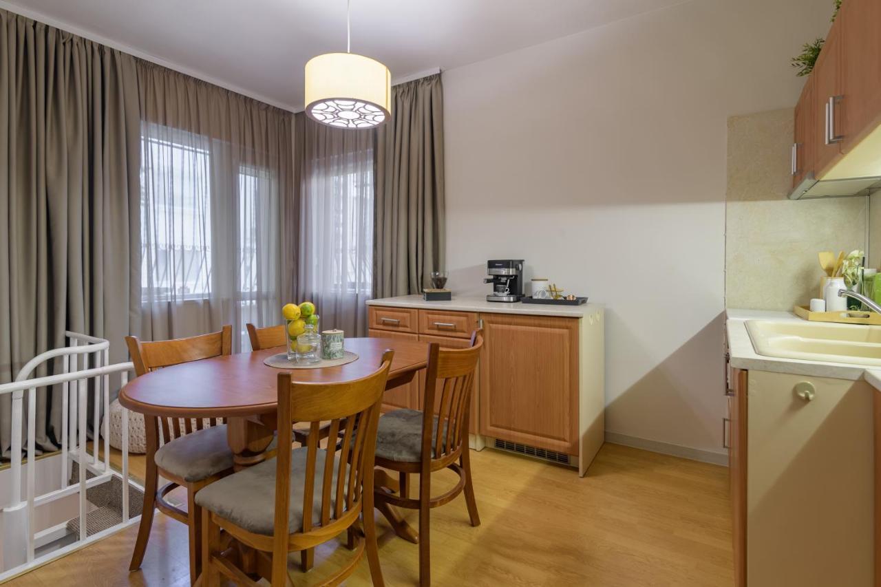 Black Sea Dolphin Apartment Warna Exterior foto